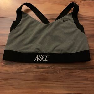 Sports bra